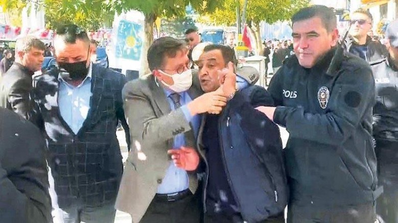 Lütfü Türkkan, Akşener'in isteğiyle istifa etti