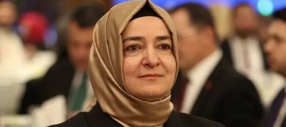 Fon Soruşturmasında AKP’den İhraç Kararı: Fatma Betül Sayan Kaya’nın Parti Üyeliği Sona Erdi