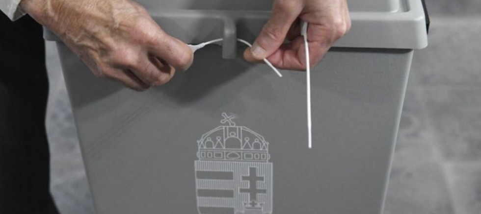 Macaristan bugün sandığa gidiyor 