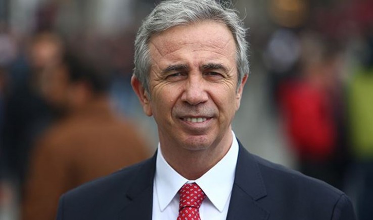 “Makam araçlarını sattım, minibüsle gidip geliyorum”