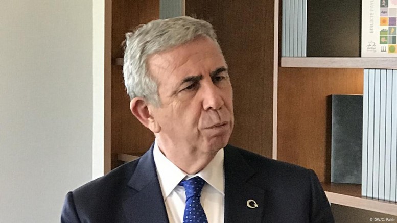 Mansur Yavaş: Üniversite eğitimi gelen öğrencilerin yurt sorunu için elimden geleni yapmayı sürdüreceğim