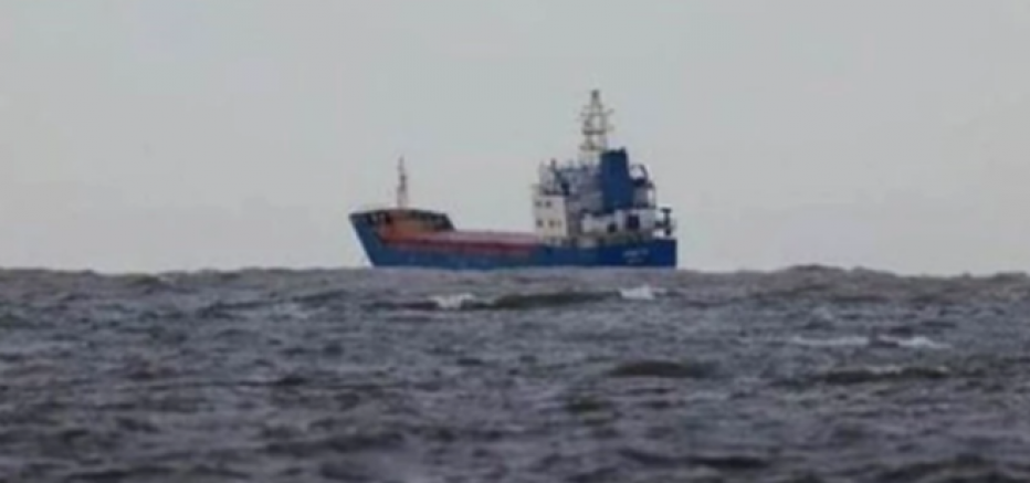 Marmara Denizi'nde Kargo Gemisi Battı: 6 Mürettebatı Kurtarma Çalışmaları Sürüyor