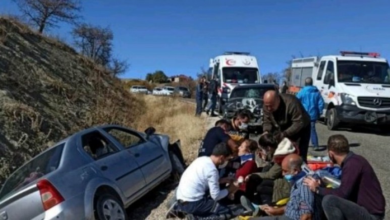 Mazgirt Darıkent yolunda trafik kazası