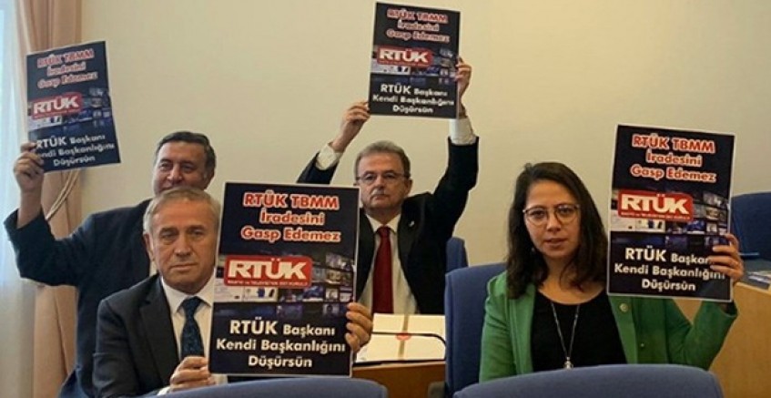 Meclisten RTÜK’e ‘hukuk ve demokraside’ reform çağrısı: Karartma son bulsun