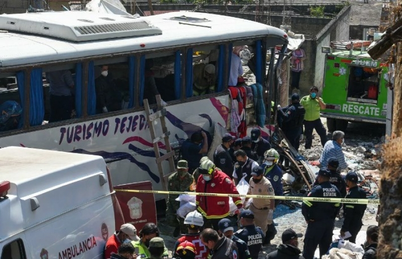 Meksika’da frenleri tutmayan yolcu otobüsü eve çarptı: 19 ölü, 30 yaralı