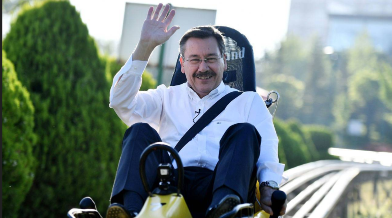 Melih Gökçek Hakkında Yurt Dışına Kayıt Dışı Para Aktarımı İddiasıyla Soruşturma