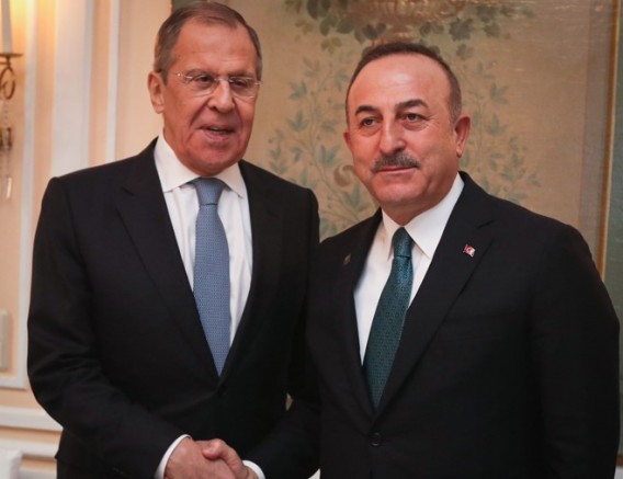 Mevlüt Çavuşoğlu, Lavrov ile Moskova’da bir araya geldi