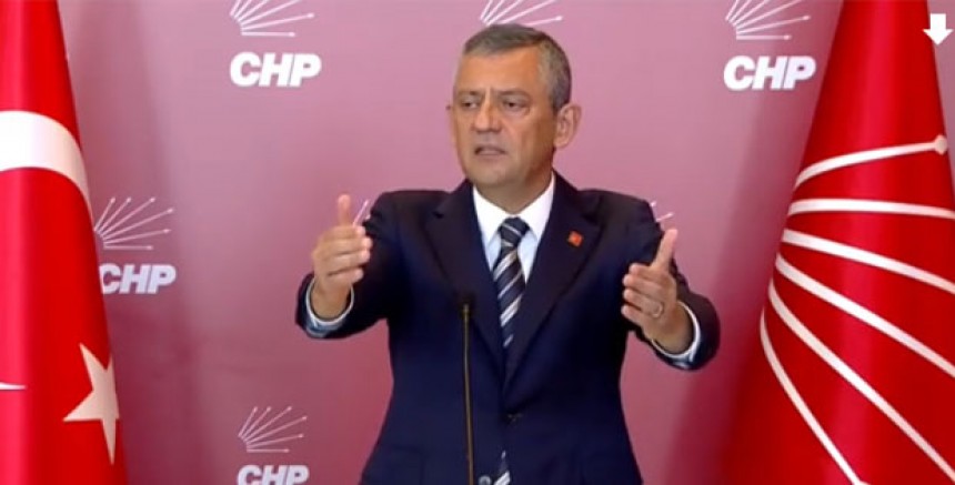   MİT Başkanı İbrahim Kalın, CHP Lideri Özgür Özel’i Ziyaret Etti