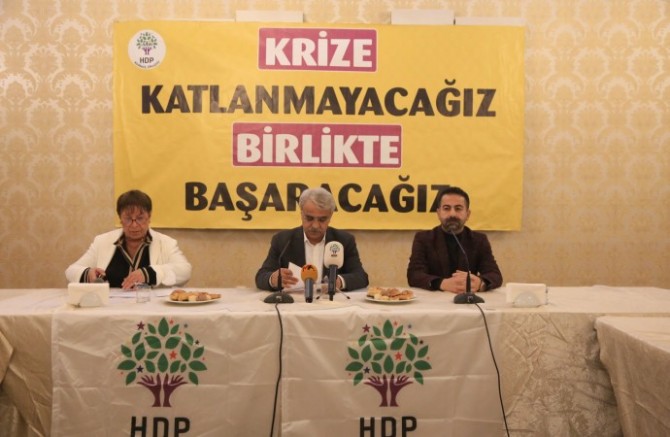 Mithat Sancar: Bu yönetim istifa etmelidir, ülkeyi çöküşe götürüyor