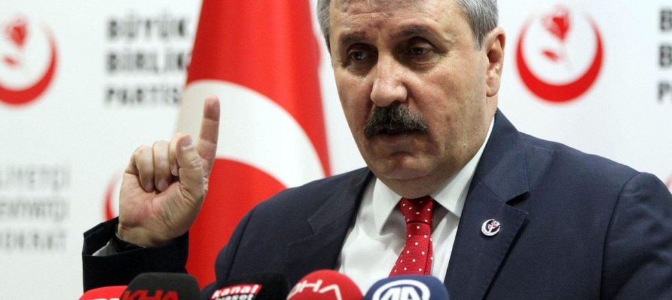 Mustafa Destici: Tasarrufa dikkat ediyorum, kasaptan et almıyorum, gidiyorum kuzuyu kestiriyorum