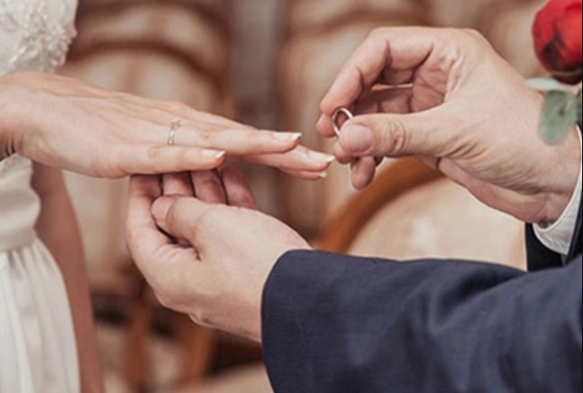 O ülkede 18 yaş altındaki evlilikler yasaklandı