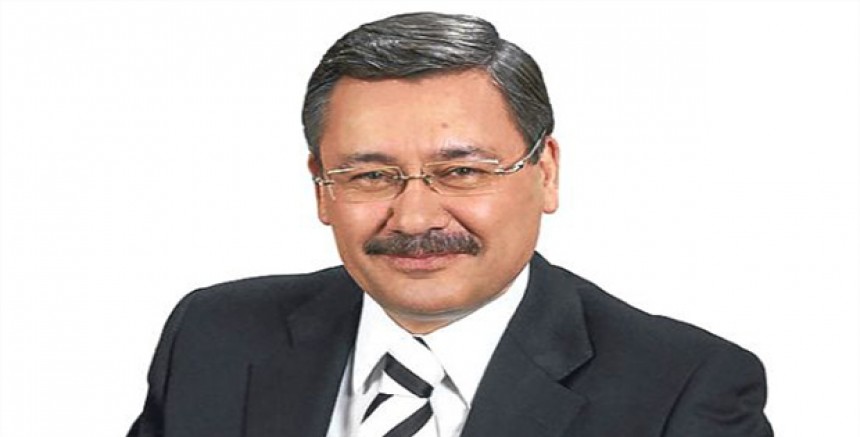 Operasyon Öncesi Melih Gökçek’ten Dikkat Çeken Paylaşım: “Hazır mısın Ankara?”