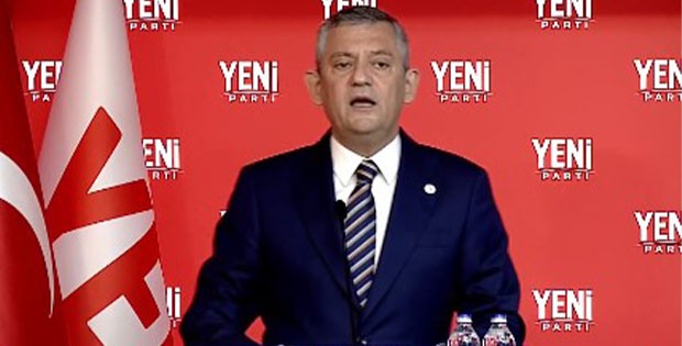 Özgür Özel’den Fon Soruşturması Çıkışı: “Fatma Hanım Buzdağının Sadece Görünen Yüzü”