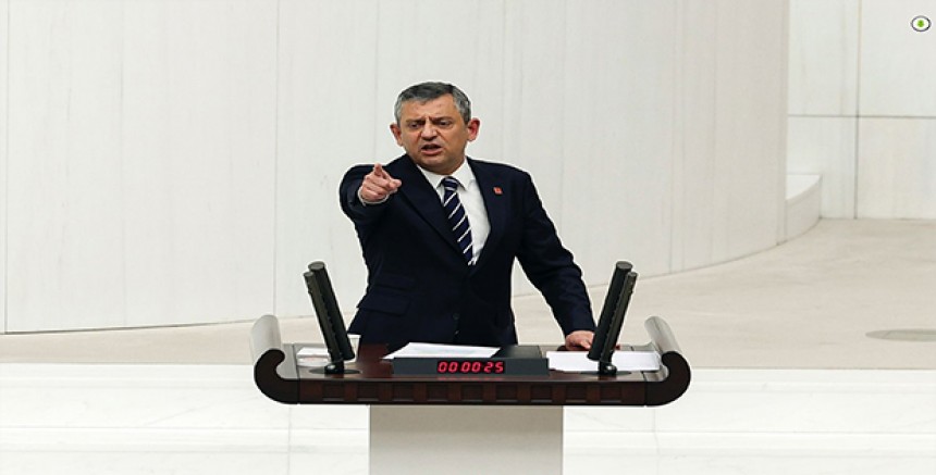 Özgür Özel’den Meclis’te Barış ve Çözüm Mesajı – “Suriye’deki Kürtler de Anayasal Güvenceye Kavuşmalı”