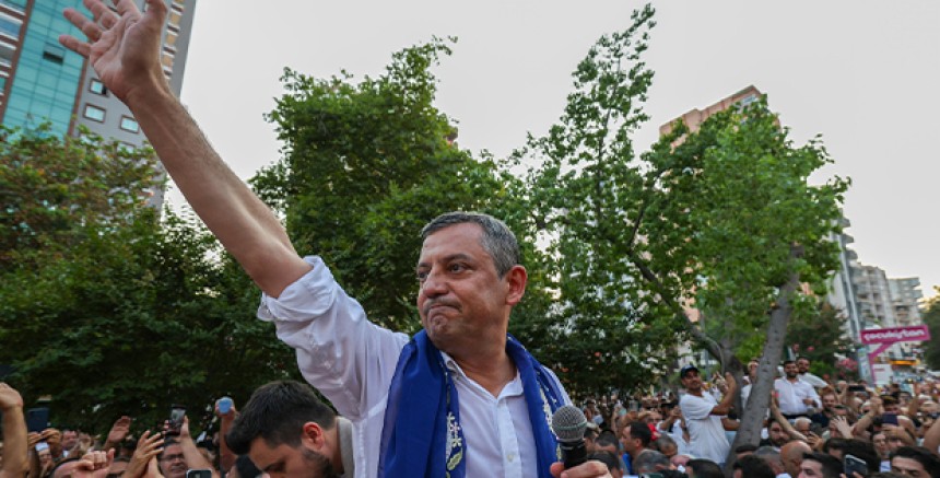 Özgür Özel'den Yargı İddiası: 