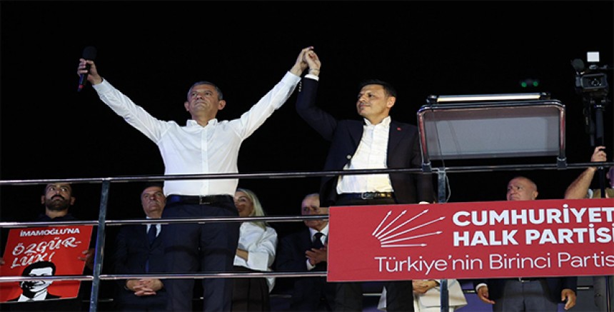 Özgür Özel: “Ey Erdoğan, bu meydana bir bak; bu meydan korkuyu evde bıraktı”