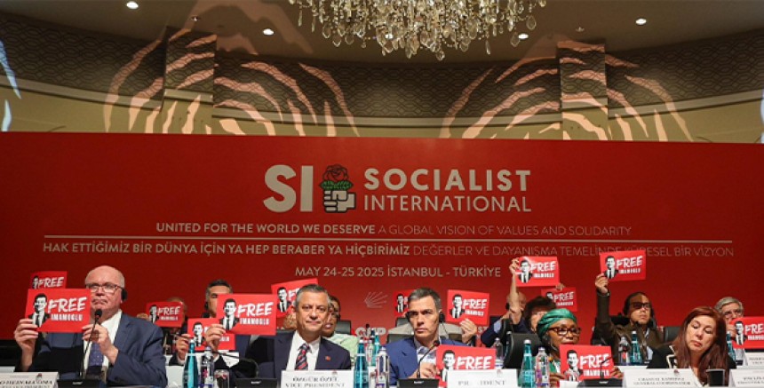 Özgür Özel: “Otoriterliğe Karşı Halkla Birlikte İktidara Geleceğiz”