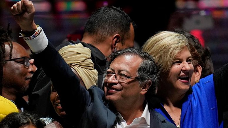  Pakt Koalisyonu'nun solcu adayı Kolombiya’nın yeni Cumhurbaşkanı 