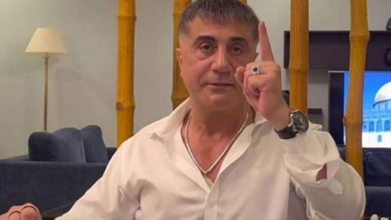 Peker’den çarpıcı iddia: Yüksek mevkideki bürokratların ve siyasilerin kurtarılabilmesi için eski İzmir AK Parti il ikinci başkanı Ahmet Kurtuluş’u öldürttüler