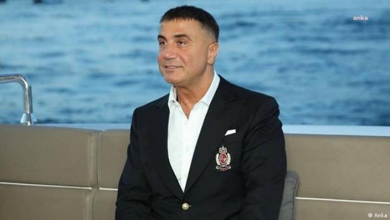 Peker'in kumar listesinden Serdar Ortaç, Ece Erken ve Cemal Enginyurt çıktı
