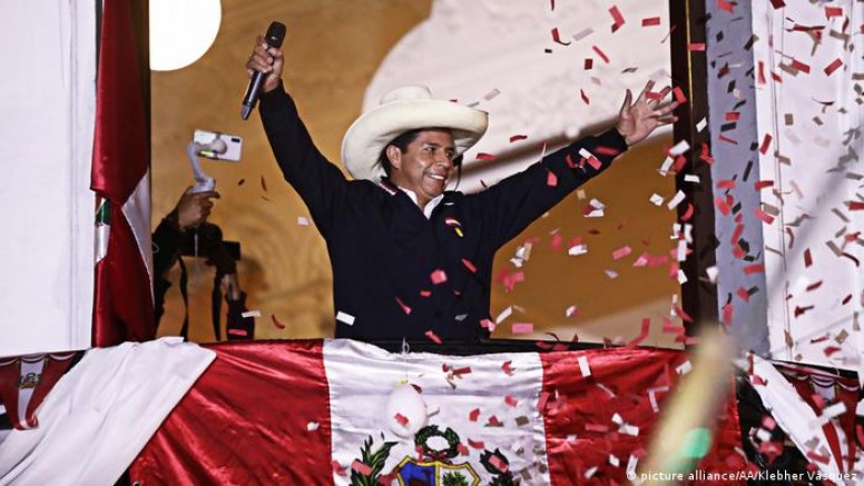 Peru'da devlet başkanlığı seçimini solcu Pedro Castillo kazandı 