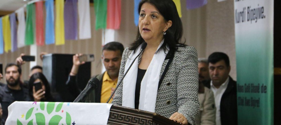 Pervin Buldan: % 7 seçim barajını da küçük ortakları için getirdiler
