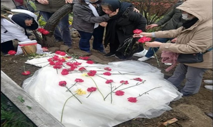 Polis Cemevine götürmesine izin vermedi, cenaze seyyar arabada yıkanıp sonsuzluğa uğurlandı. (VİDEO)