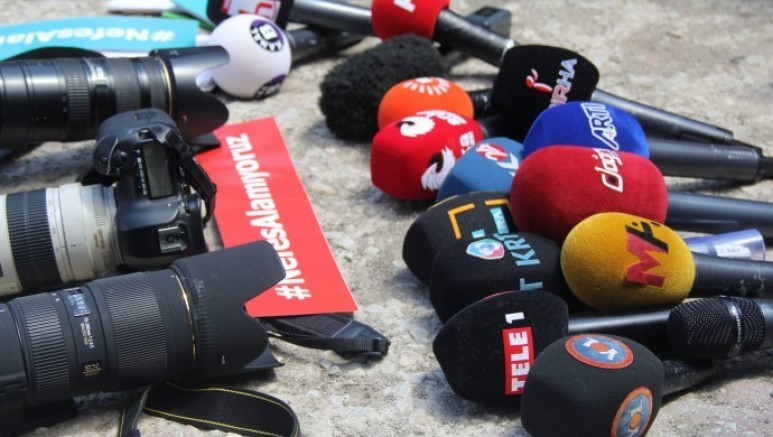 Polis şiddetine karşı kadın gazetecilerden imza kampanyası