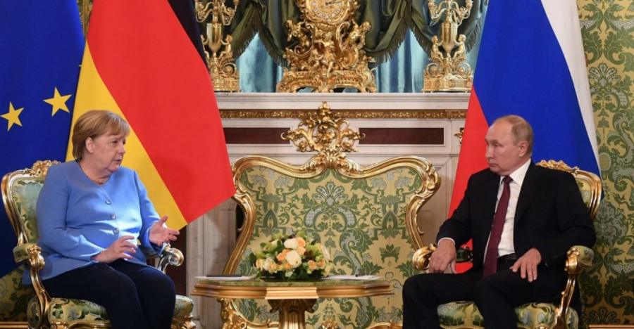 Putin-Merkel görüşmesi sona erdi