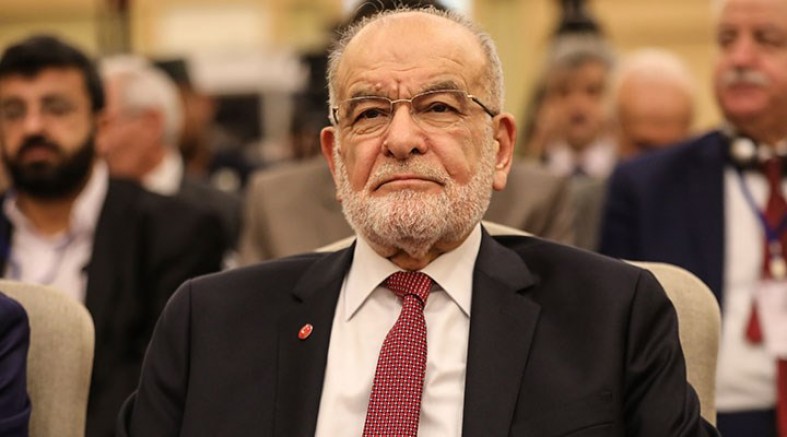 Saadet partili iki belediye başkanı istifa edip AKP’ye geçti