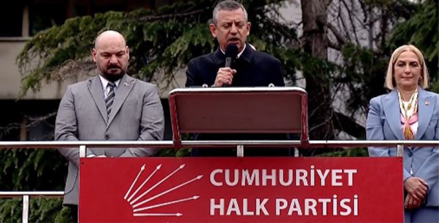 Samsun’dan Demokrasi Çağrısı: “Ya Adalet Ya Esaret!”