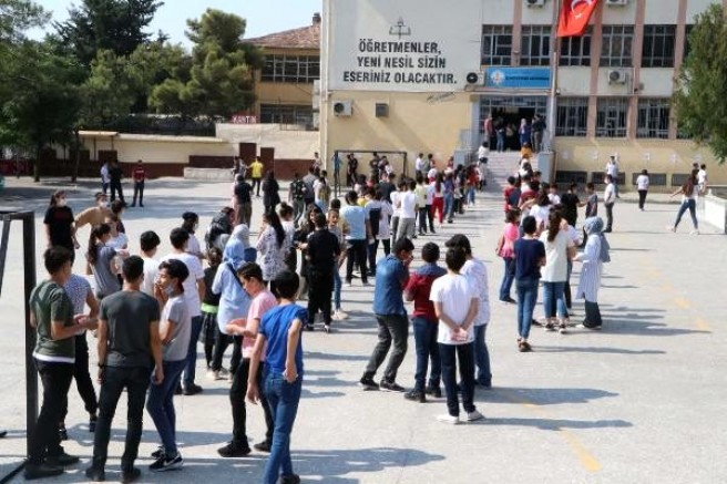 Şanlıurfa'da 86 bin öğrenci okulu terk etti