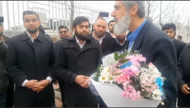 Şanlıurfa’ya gelen Alparslan Kuytul ile polisler arasında gerginlik