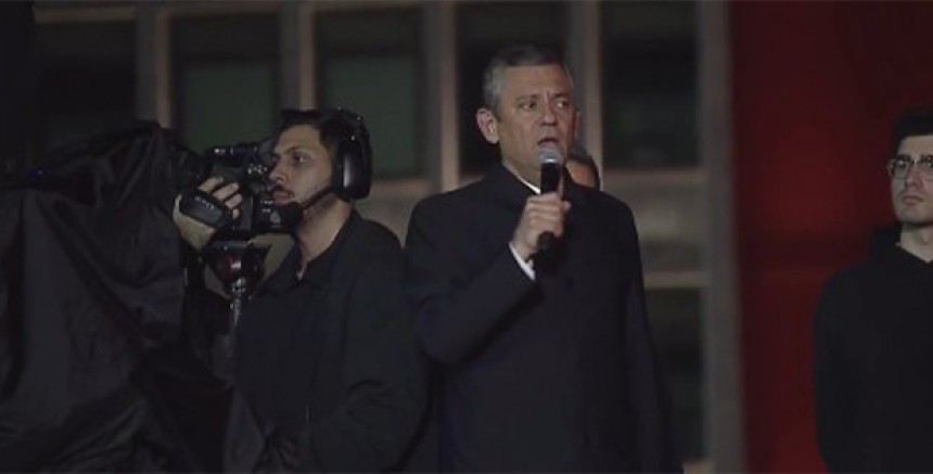 Saraçhane Direnişi 6. Gününde: Özgür Özel Boykot Listesini Açıkladı, “Demokrasi Devrimi Başlıyor”