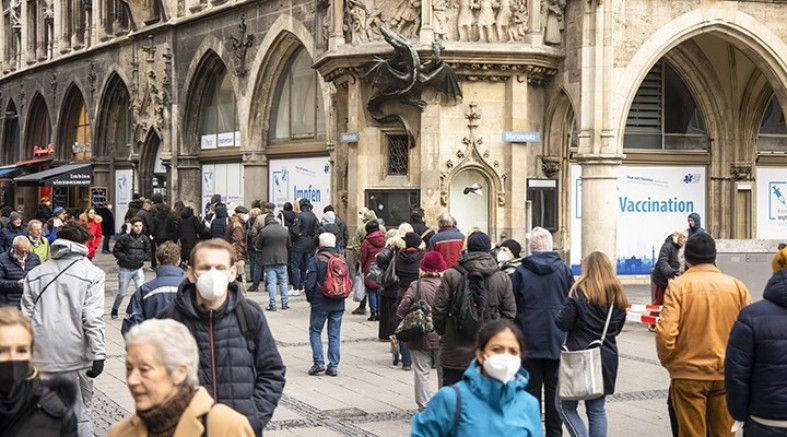 Scholz: Aşı zorunlu olmalı!