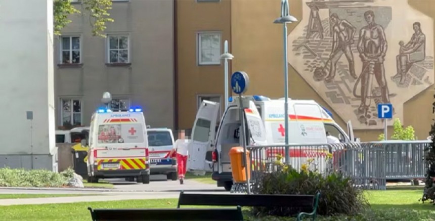 Schwechat'ta Küçük Çocuk Apartman Penceresinden Düşerek Hayatını Kaybetti