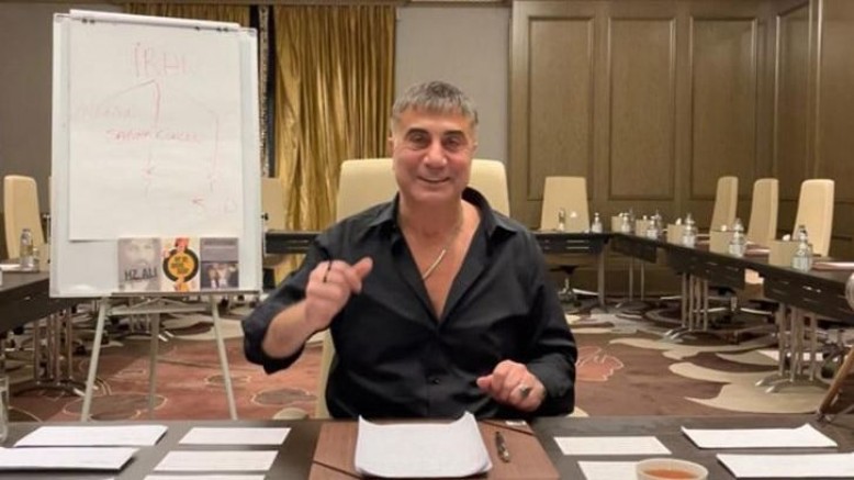 Sedat Peker: Bu pazar para alan milletvekilini ve Süslü Sülüman'ı kibrit kutusuna sokacağım