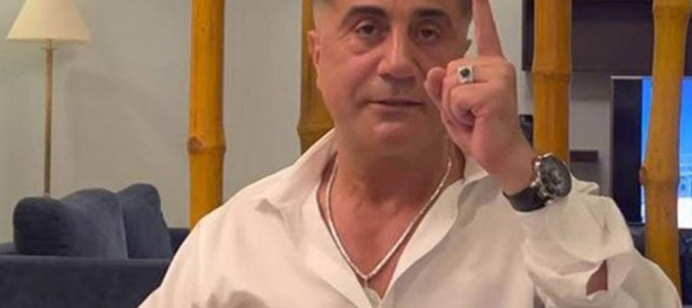 Sedat Peker: Bugüne kadar hiç kimseyi takip etmezken bazı muhalif siyasileri ve yazarları…