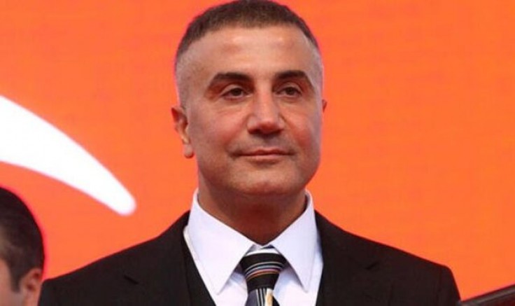 Sedat Peker videolarını yorumlayan gazeteciye gözaltı