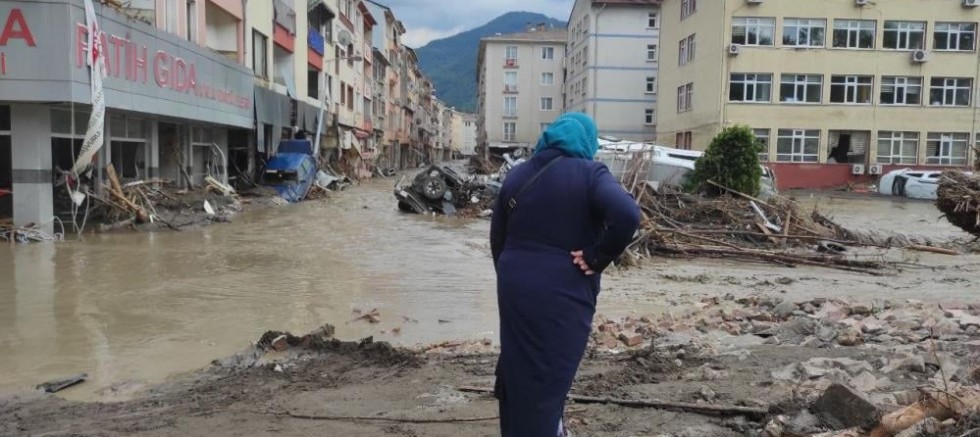 Sel felaketinde yaşamını yitirenlerin sayısı artıyor
