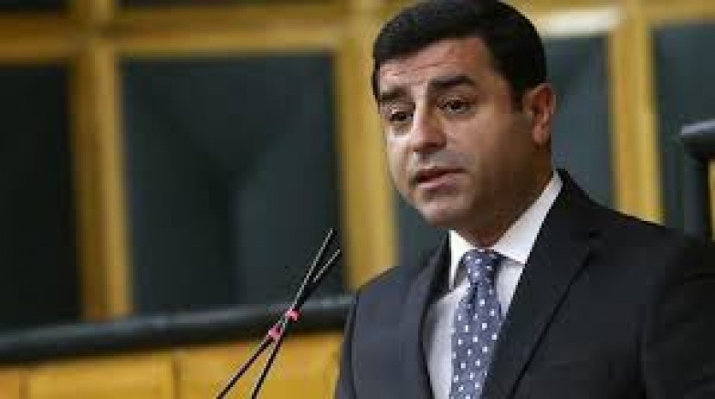 Selahattin Demirtaş: Ailemin tek bir ferdinin saç teline zarar gelirse sorumlusu sizsiniz