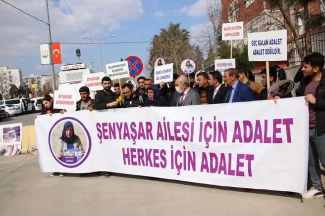 Şenyaşar ailesini ziyaret eden Üniversitesi öğrencileri:  Adalet er ya da geç gelecek