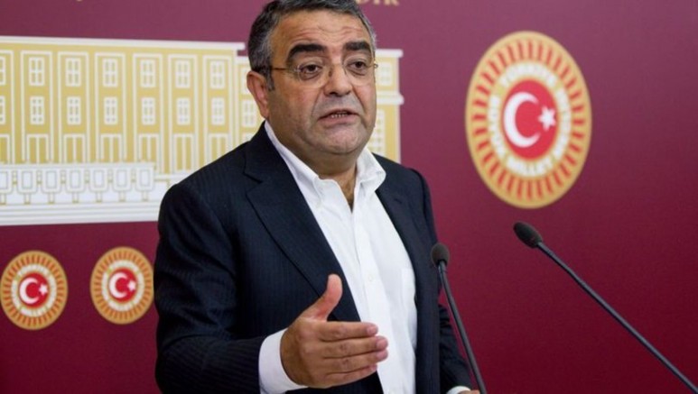 Sezgin Tanrıkulu'ndan dokunulmazlıkların kaldırılmasına tepki: Bu Türkiye'nin yararına değil