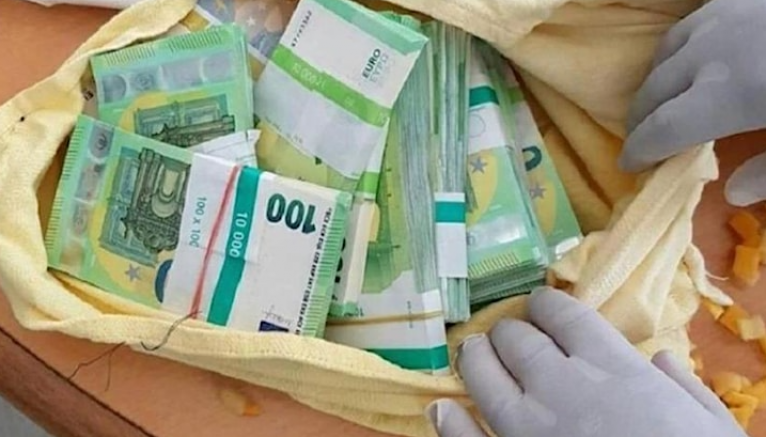 Sırbistan Presevo sınır kapısında bir Araçta kayıt dışı 700 bin Euro bulundu 