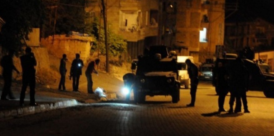 Şırnak Beytüşşebap'ta polis aracının geçişi esnasında patlama yaşandı 