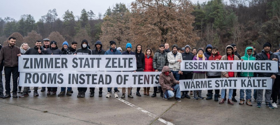 Slovenya sınırındaki 30 Mülteci açlık grevine başladı 