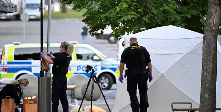  Stockholm’da meydana gelen silahlı saldırıda 15 yaşında bir çocuk öldü, 3 kişi yaralandı