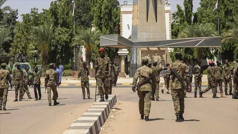 Sudan'da darbe: Ordu yönetime el koydu 