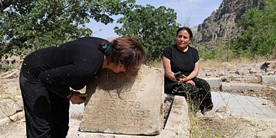 88 Yaşındaki Fatime Ülüş, Oğlunun Mezarı İçin Strazburg'dan Cudi Dağı'na Gitti