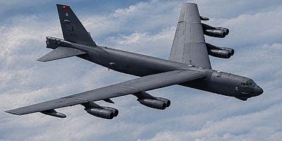 ABD’ye Ait Stratejik B-52 Bombardıman Uçağı Düştü